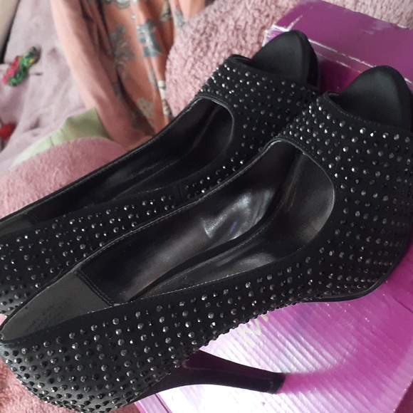Brand New RAMPAGE Open Toe Satin Studded Heels- 6.5 - Picture 2 of 4